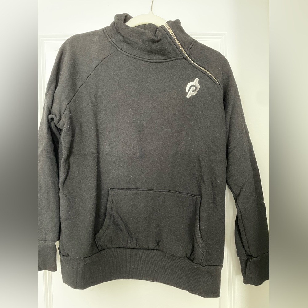 Peloton black sweatshirt
